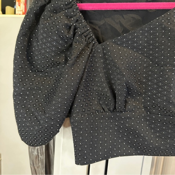 Revolve H:ours Black One Shoulder Crop Top Asymmetrical Puff Sleeve Small Spring - Picture 3 of 8